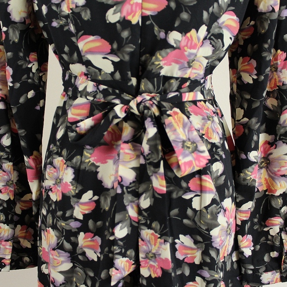 SOLD Forever 21 Black Floral Faux Wrap Dress - Picture 5 of 6